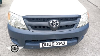 Lot 736 - 2006 TOYOTA HILUX HL2 4X2