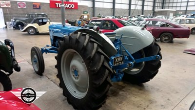 Lot 676 - 1963 FORDSON SUPER DEXTA