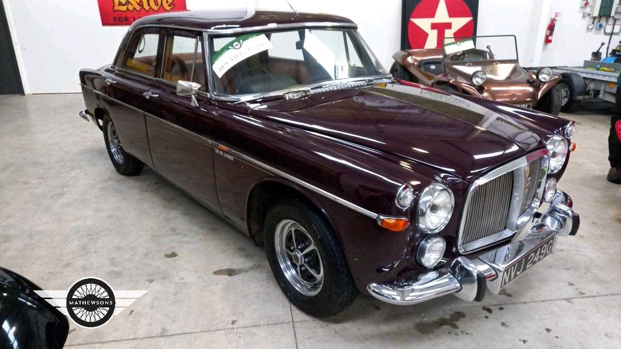 Lot 696 - 1968 ROVER P5