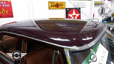 Lot 696 - 1968 ROVER P5