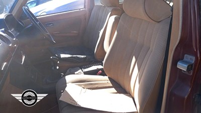 Lot 712 - 1983 MERCEDES 200 ESTATE