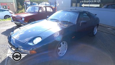 Lot 832 - 1991 PORSCHE 928 S SERIES 4