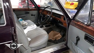 Lot 860 - 1971 AUSTIN 3 LITRE AUTO