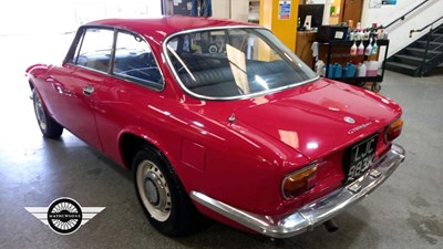 Lot 892 - 1971 ALFA ROMEO GT JUNIOR 1.3