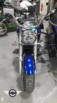 Lot 14 - 2010 YAMAHA XVS 1300 A MIDNIGHT STAR