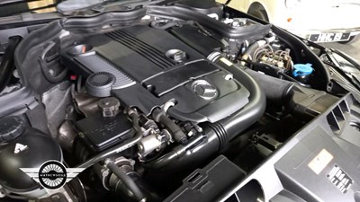 Lot 194 - 2010 MERCEDES-BENZ E250 BLUEEFF-CY SE CGI A