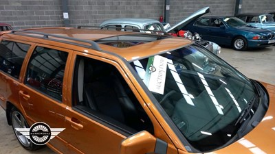 Lot 120 - 1998 VOLVO V70 R