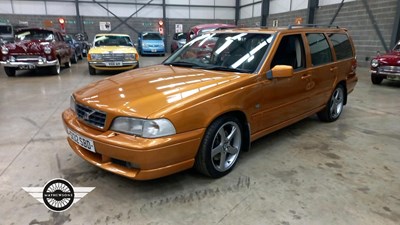 Lot 120 - 1998 VOLVO V70 R