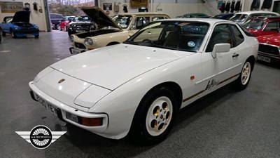 Lot 126 - 1988 PORSCHE 924 S