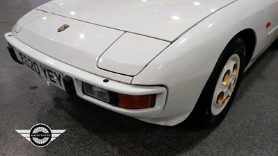 Lot 126 - 1988 PORSCHE 924 S