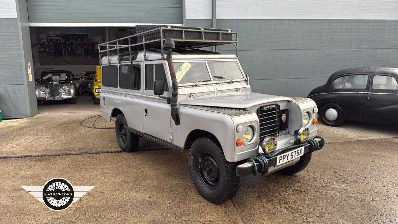 Lot 140 - 1981 LAND ROVER 109" - 4 CYL