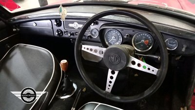 Lot 820 - 1969 MG B GT