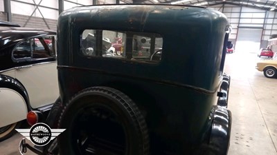 Lot 172 - 1929 DODGE SENIOR SIX SEDAN