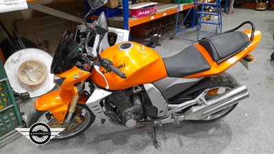 Lot 178 - 2003 KAWASAKI ZR 1000 A1H