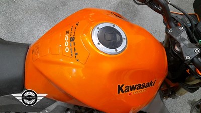 Lot 178 - 2003 KAWASAKI ZR 1000 A1H