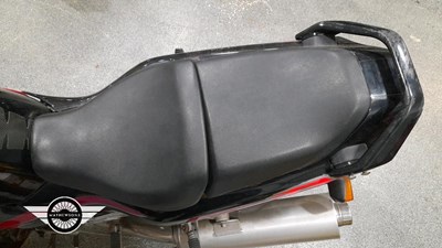 Lot 180 - 1995 SUZUKI GSXR1100