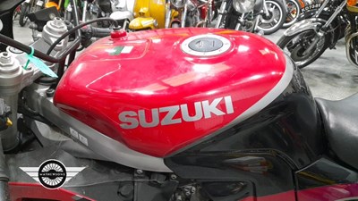 Lot 180 - 1995 SUZUKI GSXR1100