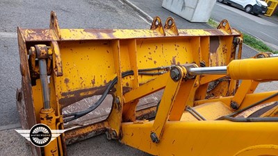 Lot 350 - CIRCA 1990s JCB SITEMASTER