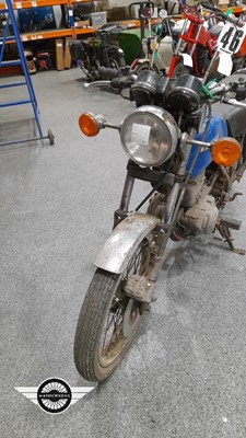 Lot 184 - 1981 KAWASAKI Z200