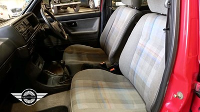 Lot 198 - 1990 VOLKSWAGEN GOLF DRIVER