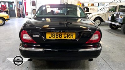 Lot 204 - 2004 JAGUAR XJ8 V8 SE AUTO