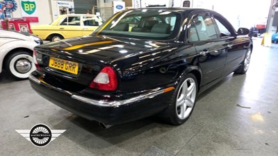 Lot 204 - 2004 JAGUAR XJ8 V8 SE AUTO