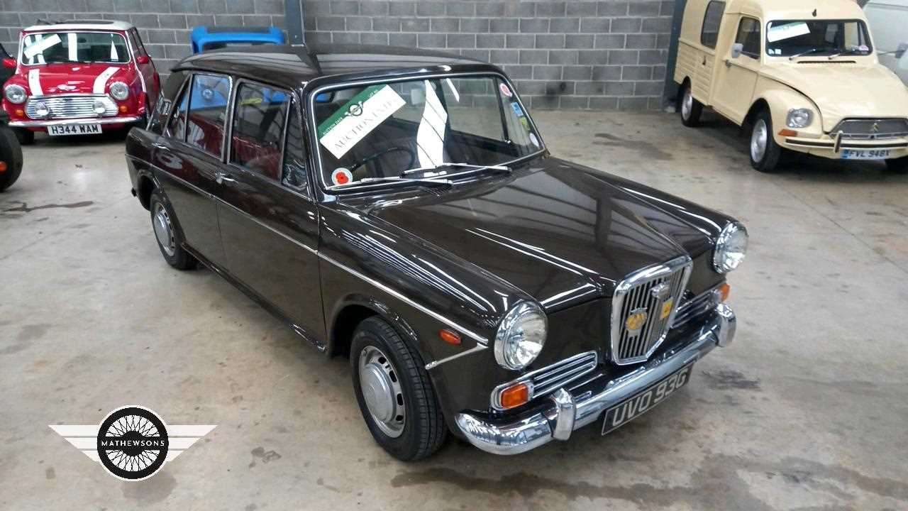 Lot 262 - 1969 WOLSELEY 1300