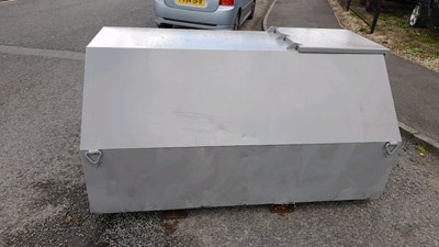 Lot 3 - BUNDED 1000 LITRE METAL FUEL TANK