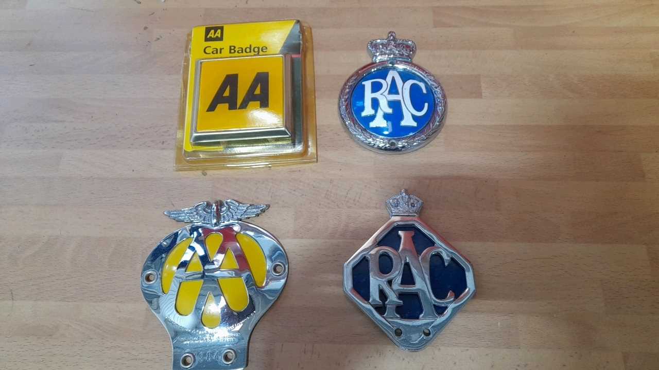 Aa Rac Decals Lot 783 - SELECTION OF CAR BADGE BAR BADGES AA/RAC