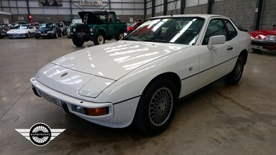 Lot 218 - 1984 PORSCHE 924