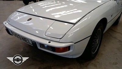 Lot 218 - 1984 PORSCHE 924