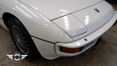 Lot 218 - 1984 PORSCHE 924