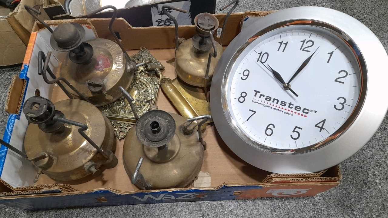 Lot 139 - 2 BOXES OF PRIMUS STOVES & OIL LAMPS & CAR