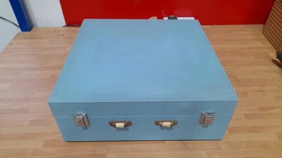 Lot 167 - BLUE PICNIC HAMPER CIRCA 1950/1960