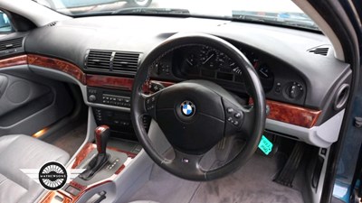 Lot 264 - 1999 BMW 528I SE AUTO