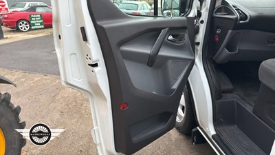 Lot 364 - 2016 FORD TRANSIT CUSTOM 270 LTD E-TECH