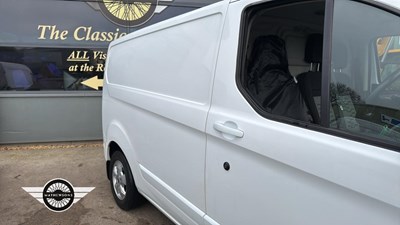 Lot 364 - 2016 FORD TRANSIT CUSTOM 270 LTD E-TECH