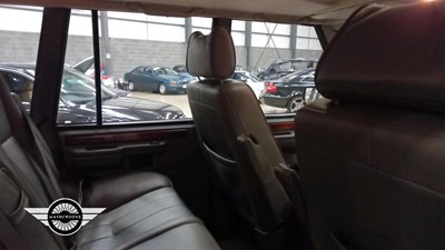 Lot 323 - 1995 LAND ROVER RANGE ROVER VOGUE SE A