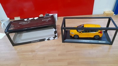 Lot 435 - FORD FOCUS ST 2011, 1.18 SCALE MODEL BY MINICHAMPS 1 OF 504 PCS