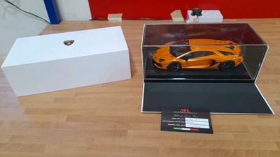 Lot 249 - LAMBORGHINI AVENTADOR SVJ 2020 1/18 SCALE MODEL