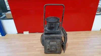 Lot 893 - BRITISH RAIL SIGNAL LAMP