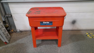 Lot 621 - CLARKE PARTS WASHER