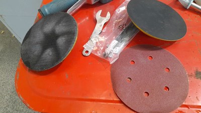 Lot 693 - ERBAUER HVLP SYPHON SPRAY GUP + 6" DUAL ACTION AIR SANDER