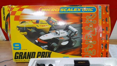 Lot 587 - MICRO SCALEXTRIC GRAND PRIX SET