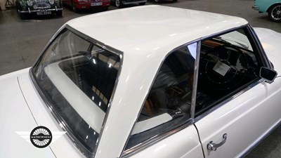 Lot 102 - 1967 MERCEDES 230 S