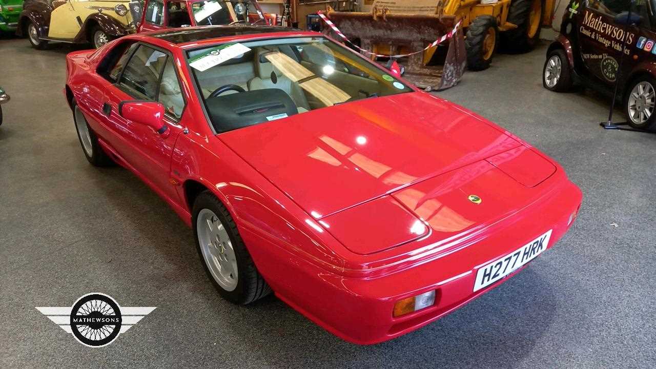 Lot 704 - 1990 LOTUS ESPRIT