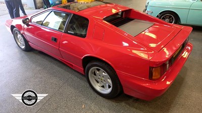 Lot 704 - 1990 LOTUS ESPRIT