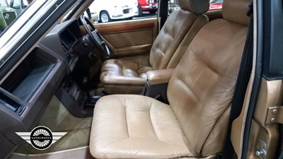 Lot 560 - 1982 FORD GRANADA GHIA AUTO