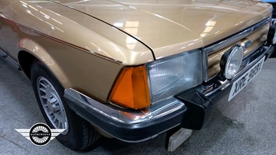 Lot 560 - 1982 FORD GRANADA GHIA AUTO