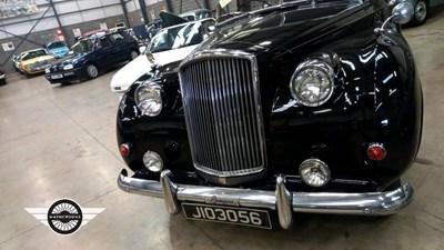 Lot 562 - 1971 AUSTIN PRINCESS VANDEN PLAS